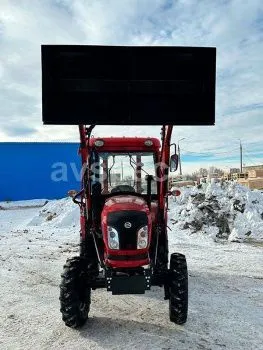 Трактор Dongfeng DF-404C G2 с кабиной с фронтальным погрузчиком