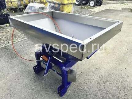 Разбрасыватель минеральных удобрений 2 FX-600