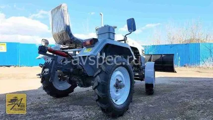 Минитрактор Феникс Р-2L с отвалом